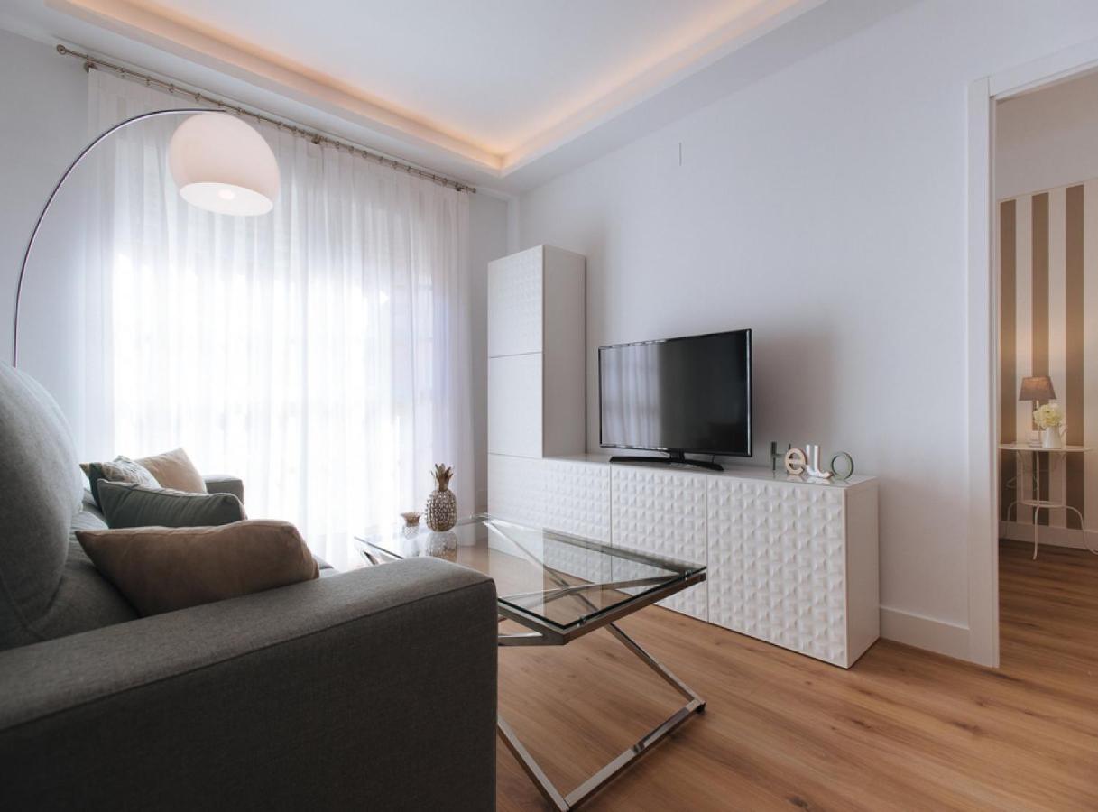 Azahares Suite Apartment Sevilla Buitenkant foto